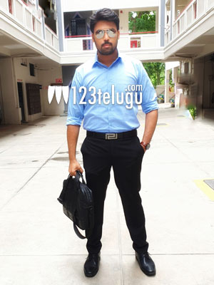 శ్రీ తిరుమల తిరుపతి వెంకటేశ్వర క్రియేషన్స్ వలయం టైటిల్ లోగో విడుదల.. 2 Valayam hero