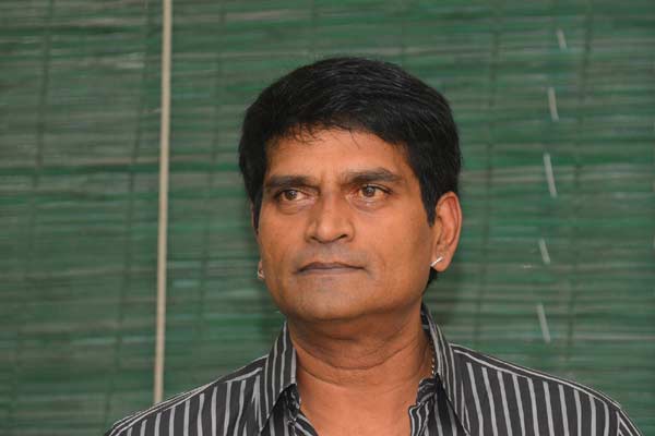 ఇంటర్వ్యూ :  రవిబాబు – ఆవిరి ఒక ఫ్యామిలీ థ్రిల్లర్ !