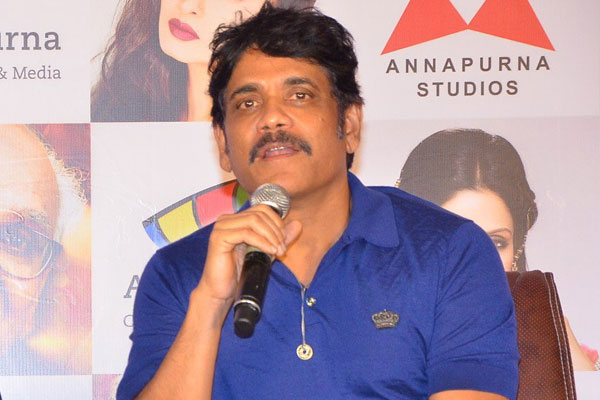 ఏఎన్ఆర్ అవార్డుల వేదికలో ఎమోషనల్ అయిన నాగ్