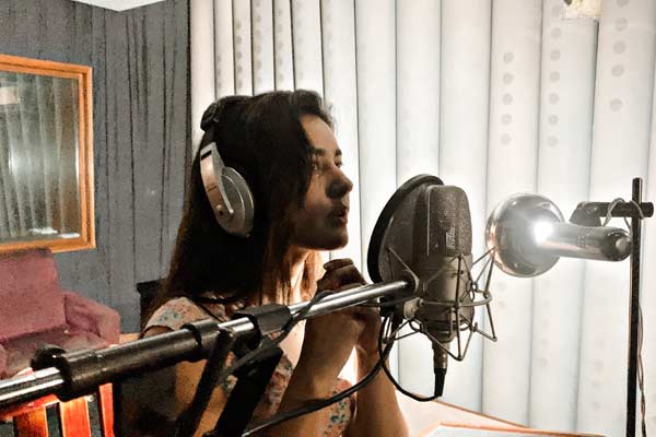 ‘వరల్డ్ ఫేమస్ లవర్’ కోసం రాశీఖ‌న్నా మొదటిసారి..!