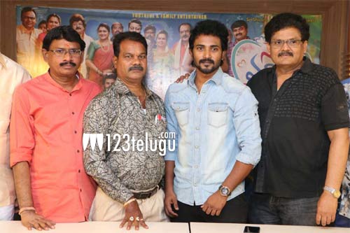 పోస్టర్ లాంచ్ లో 'నా మాటే వినవా' ! 1 naa