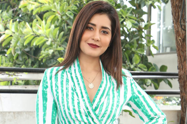 ‘లవర్’ కోసం డబ్బింగ్ చెప్పిన హీరోయిన్ !