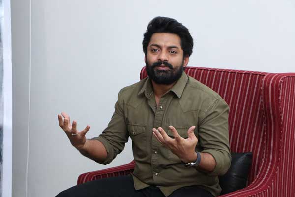 ఇంటర్వ్యూ : కళ్యాణ్ రామ్ –  ఈ సినిమాలో  హీరో  ఏది నెగిటివ్ గా తీసుకోడు.