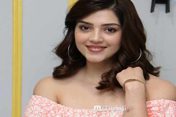 ఇంటర్వ్యూ : మెహ్రీన్ – `అశ్వ‌థ్థామ‌` ఒక ఎమోషనల్ థ్రిల్లర్ !