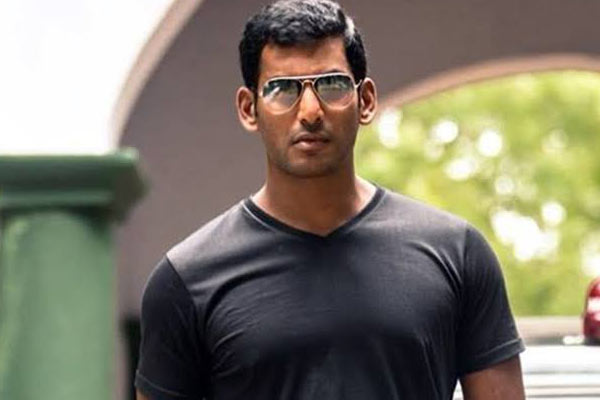 తండ్రి సక్సెస్ జర్నీని సోషల్ మీడియాలో పంచుకున్న విశాల్