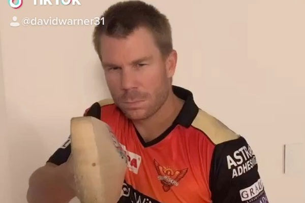 మహేష్ ఫేమస్  డైలాగ్  చెప్పిన  స్టార్ క్రికెటర్ !