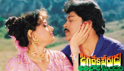 చిరంజీవి లుక్..శ్రీదేవి కాస్ట్యూమ్స్ స్వయంగా సెట్ చేసుకున్నారట