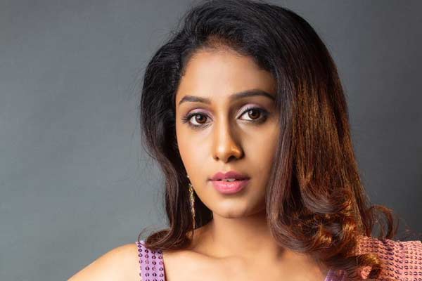 ఎక్స్ క్లూసివ్ ఇంటర్వ్యూ: దక్షి గుత్తికొండ – నిజానికి ఆర్జీవీ ఓ జెంటిల్ మెన్..!