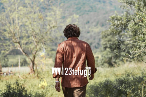 అలా అడవుల్లో అడుగు పెట్టిన మాస్ “పుష్ప” రాజ్.!