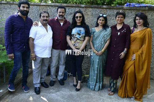 త్వరలో ప్రేక్షకుల ముందుకు రానున్న ‘క్రేజీ అంకుల్స్’