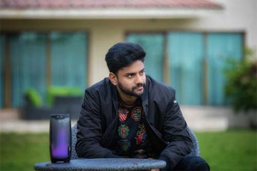 చిరంజీవిగారి ప్రేరణతో డాన్స్ నేర్చుకున్నా - రోహిత్ నందన్ 1 Rohit Nandan