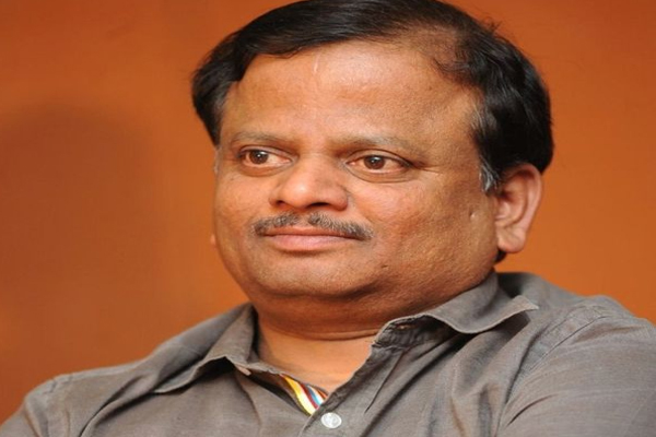 విషాదం..కోలీవుడ్ ప్రముఖ దర్శకుడు కన్నుమూత.!