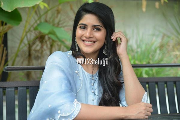 ఇంటర్వ్యూ :  మేఘా ఆకాష్ – ”డియర్ మేఘ” రోల్ కి నాకు దగ్గర పోలికలు ఉన్నాయి