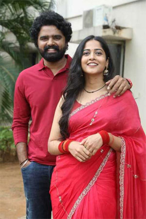 గ్రాండ్ గా 
