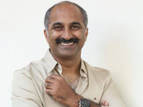 ఇంటర్వ్యూ: నిర్మాత రాహుల్ రెడ్డి – ‘టుక్ టుక్’ నాన్‌స్టాప్ ఎంటర్‌టైనర్‌గా అలరిస్తుంది!