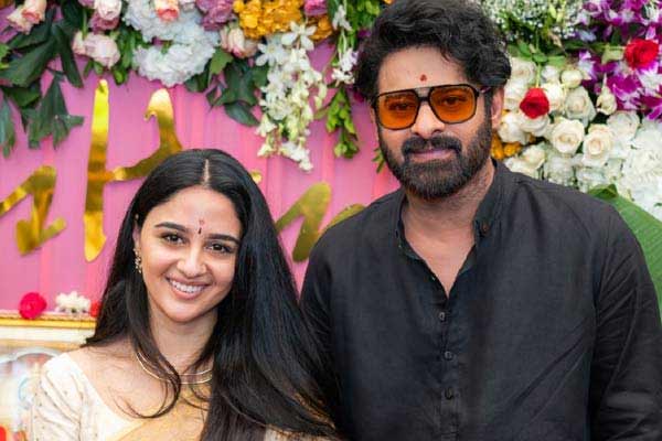 ‘ఫౌజీ’ కోసం ప్రభాస్ మరోసారి ఆ లుక్‌లో..?