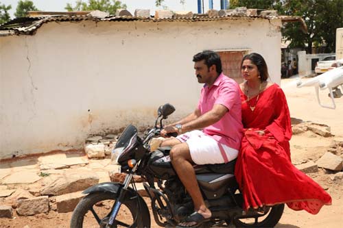 మే 2వ వారంలో ఎర్రచీర.. పట్టుకుంటే ఐదు లక్షలు