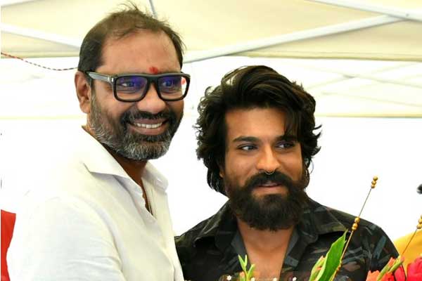 ఫోటో మూమెంట్: తన ప్రొడ్యూసర్ బర్త్ డేకి వెరీ స్పెషల్ విషెస్ చెప్పిన ‘పెద్ది’