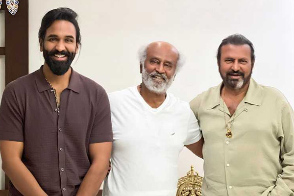 ఫ్యామిలీతో కలిసి సూపర్ స్టార్ రజినీకాంత్ ‘కన్నప్ప’ చిత్రాన్ని వీక్షించడం ఆనందంగా ఉంది : మోహన్ బాబు