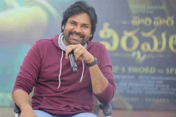 ఫోటోలు : హరి హర వీర మల్లు ప్రమోషన్స్ లో పవన్ కళ్యాణ్