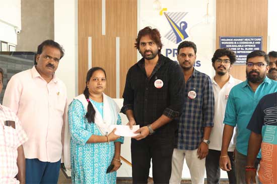 ఫిష్ వెంకట్‌కు రూ.2 లక్షల వైద్య సహాయం అందజేసిన ‘జెట్టి’ సినిమా హీరో కృష్ణ మానినేని