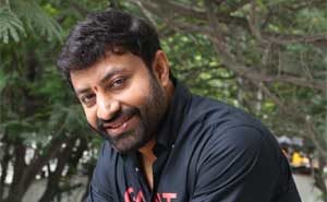 ఇంటర్వ్యూ : నిర్మాత సతీష్ – ‘సోలో బాయ్’ ప్రతి ఒక్కరిలో కనిపించే క్యారెక్టర్..!