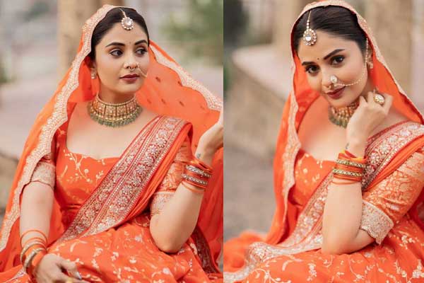 ఫోటోలు : అందమైన శ్రీముఖి