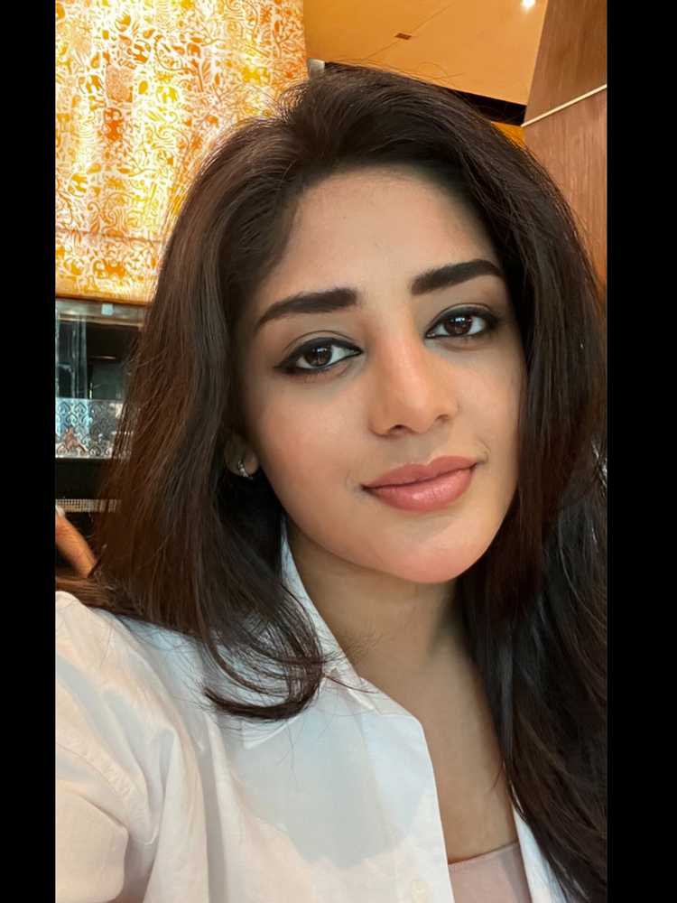 కొత్త ఫోటోలు : దీప్శిఖ