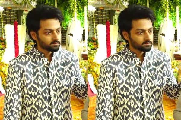 వైరల్ అవుతున్న మోక్షజ్ఞ కొత్త లుక్ !