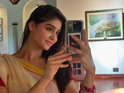 ఫోటోలు : అనశ్వర రాజన్