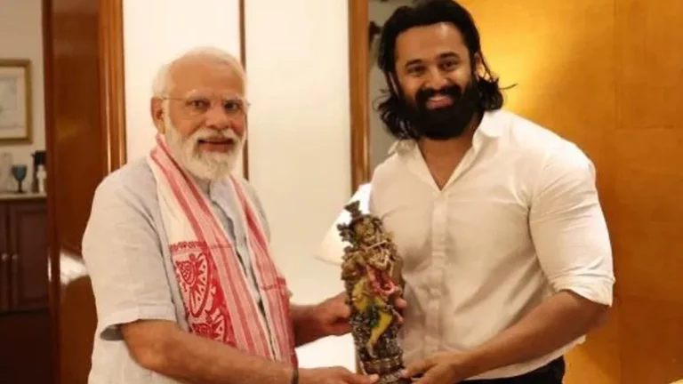 Modi-and-Mukundhan