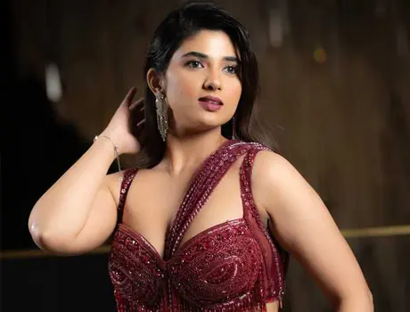 ఫోటోలు : ప్రగ్యా నగ్రా