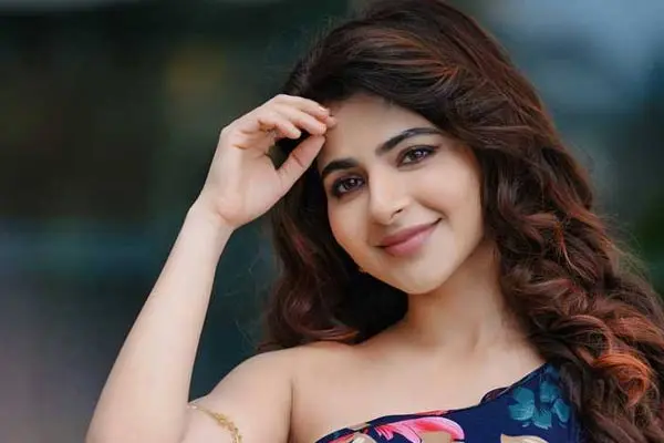 ఫోటోలు : అమేజింగ్ ఐశ్వర్యా మీనన్
