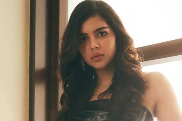 ఫోటోలు : అమేజింగ్ కళ్యాణి ప్రియదర్శన్