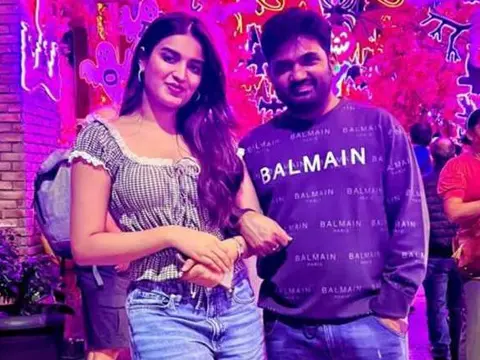 ఆన్ లొకేషన్ స్టిల్స్ : ది రాజా సాబ్