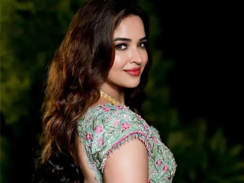 ఫోటోలు : పూజిత పొన్నాడ