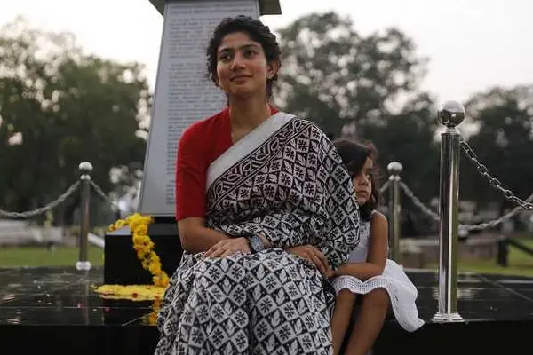 వర్కింగ్ స్టిల్స్: అమరన్‌కి ఒక సంవత్సరం (సాయి పల్లవి, శివకార్తికేయన్)