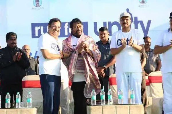 ఫోటోలు : సర్దార్ వల్లభాయ్ పటేల్ జయంతి సందర్భంగా “రన్ ఫర్ యూనిటీ” కార్యక్రమంలో చిరంజీవి.