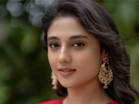 కొత్త ఫోటోలు : రితికా నాయక్