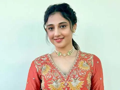 ఫోటోలు : మిరాయ్ బ్యూటీ రితికా నాయక్