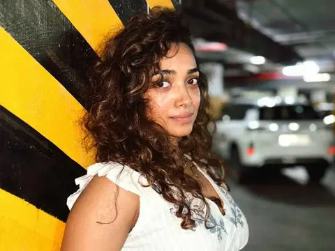 ఫోటోలు : సాన్వే మేఘన