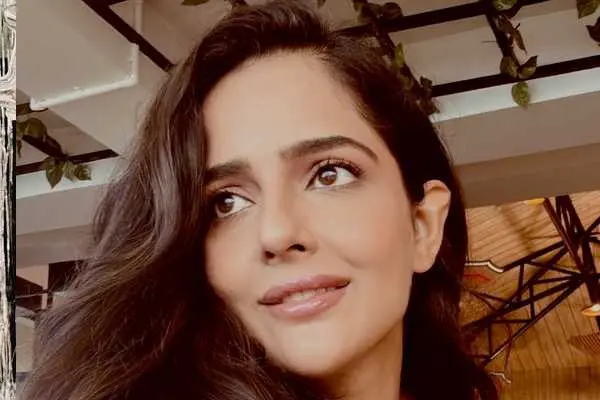 ఫోటోలు : మాల్వి మల్హోత్రా