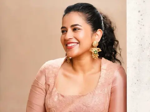 ఫోటోలు : కోమలీ ప్రసాద్