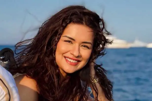 కొత్త ఫోటోలు : అవనీత్ కౌర్