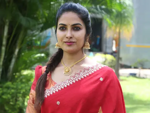 ఫోటోలు : దివి