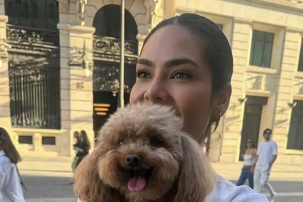 కొత్త ఫోటోలు : ఈషా గుప్తా