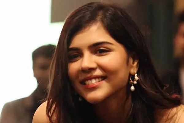 కొత్త ఫోటోలు : కళ్యాణి ప్రియదర్శన్