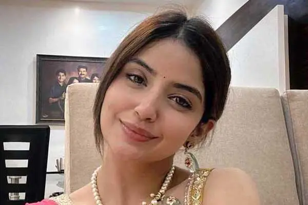 కొత్త ఫోటోలు : కాశ్మీరా పరదేశి