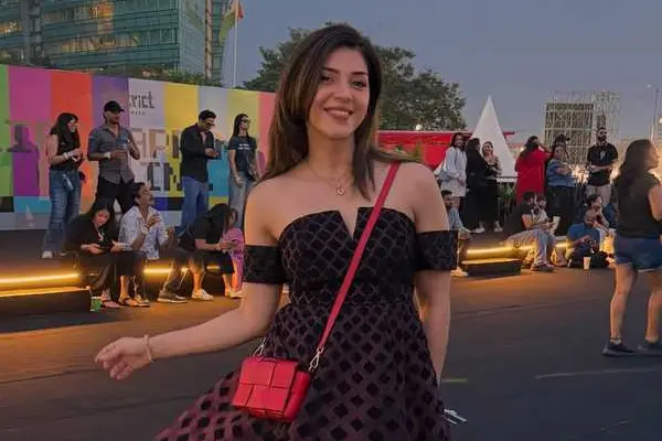 ఫోటోలు : మెహ్రీన్ పిర్జాదా ఎన్రిక్ ఇగ్లేసియాస్ ముంబై కచేరీలో