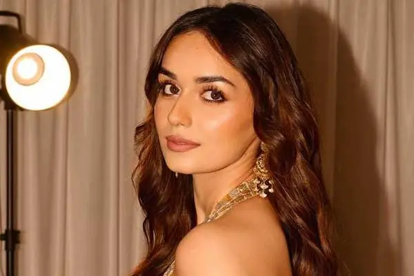 కొత్త ఫోటోలు : మానుషి చిల్లర్